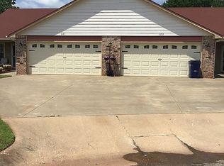 121-123 W Husband Ct, Stillwater, OK 74075