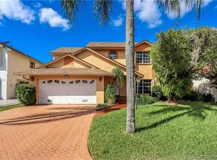 7737 NW 187th Ter, Hialeah, FL 33015