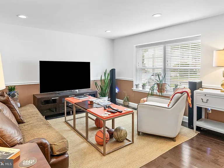 8113 Loving Forest Ct — Photo 10