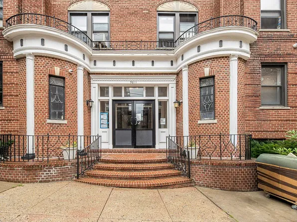 9611 65th Rd APT A, Flushing, NY 11374