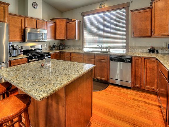 4th image of 10204 88th Avenue Ct SW