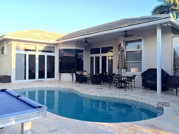 4th image of 258 Egret Way