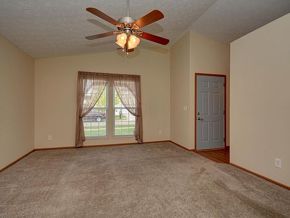 2nd image of 1404 Fahy Dr