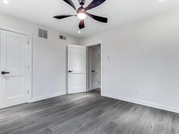 2228 Colony Ct, Dallas, TX 75235