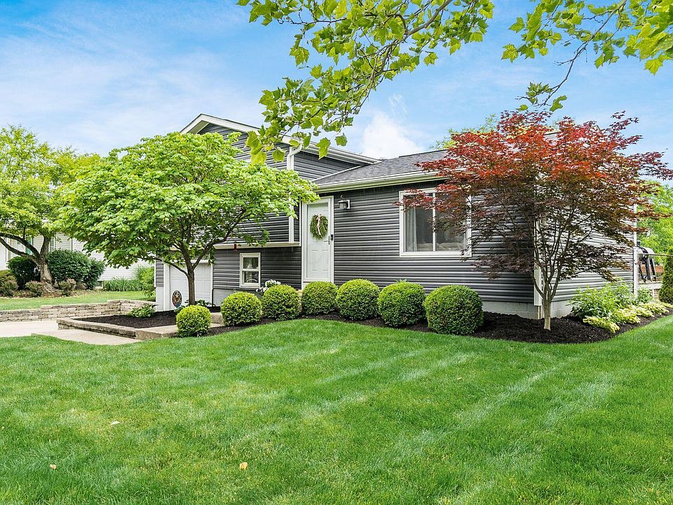 1st image of 366 Saint Thomas Dr