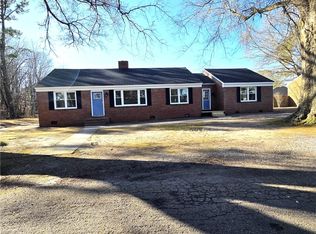 5901 Chuckatuck Ln, Suffolk, VA 23432