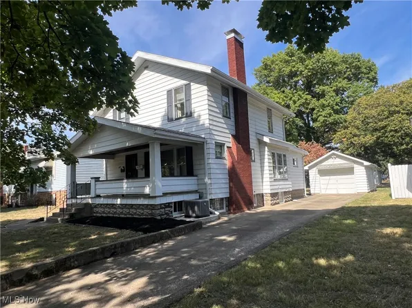 321 E 10th St, Dover, OH 44622