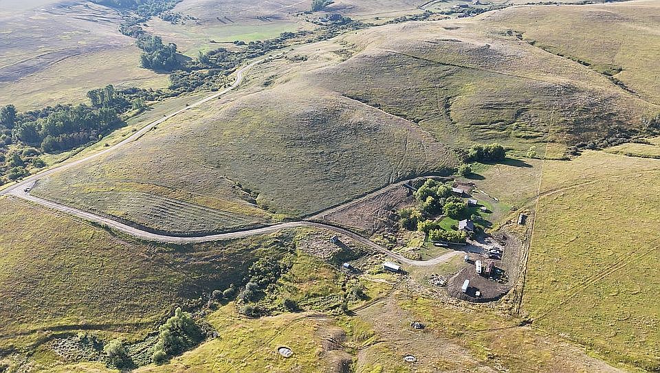 1st image of 581 Willow Creek Rd