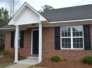 118 Kimberly St, Raeford, NC 28376