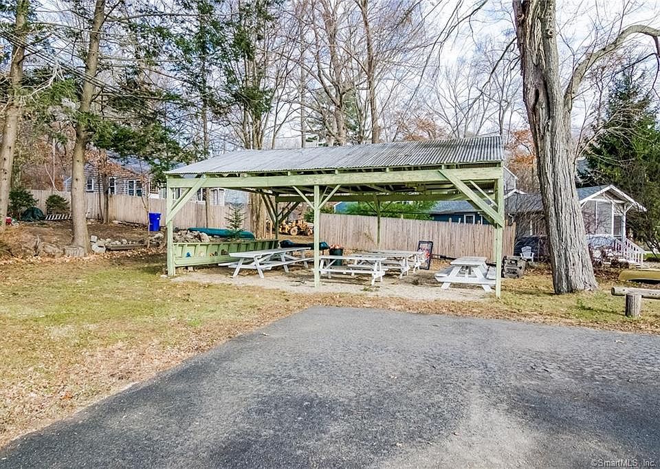 2nd image of 5 Lake Rd