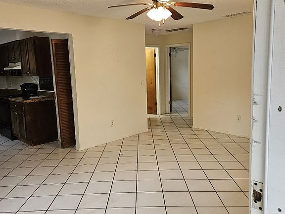 5th image of 822 Lake Palms Dr #822