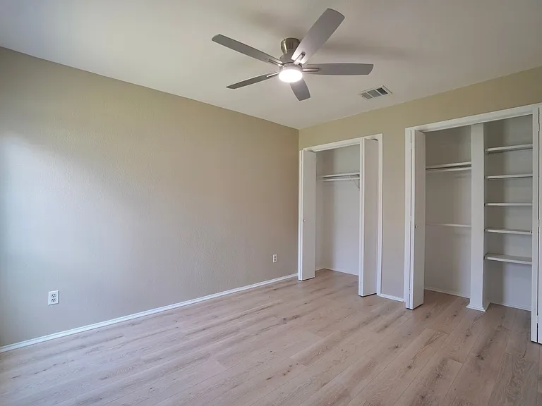 508 Greenlawn Blvd — Photo 18