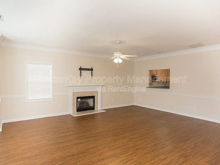 208 Pointe Crest Ct — Photo 5