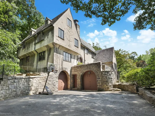 4500 Fieldston Road image 3 of 31