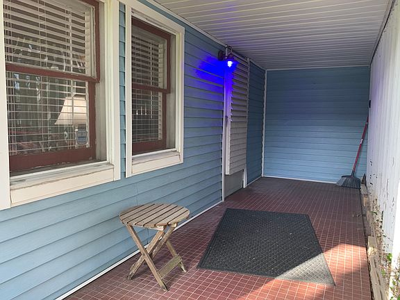 4th image of 4408 Avenue S 1/2 #B