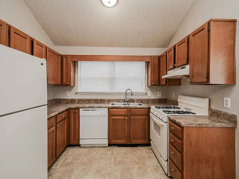 3806 Raiders Ridge Dr — Photo 10