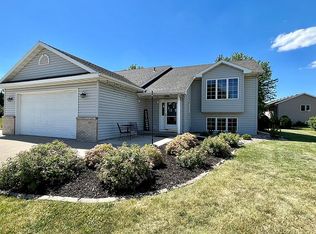 303 Hilton Drive, Saint Clair, MN 56080