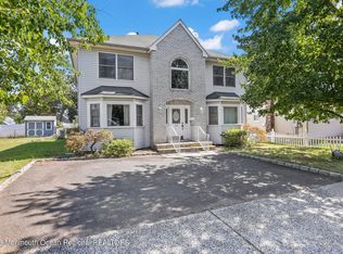 42 Hudson Ave, Hazlet Township, NJ 07734