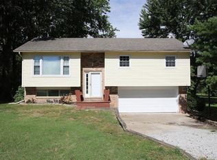 461 Tamarach Dr, Edwardsville, IL 62025