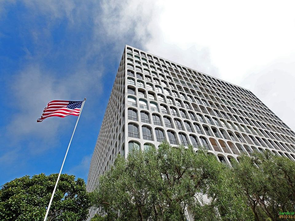 1st image of 1001 Genter St Unit 2E
