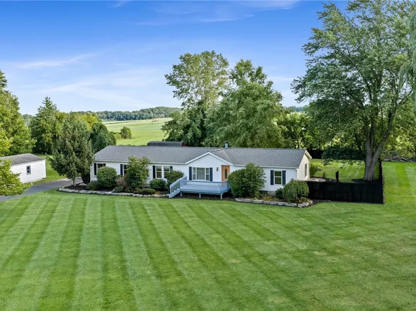1063 County Road 4, Geneva, NY 14456