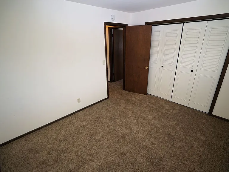 275 Broadway Dr — Photo 9