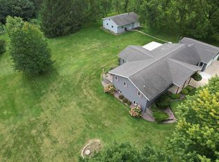 N2015 Alphorn Rd, Monroe, WI 53566