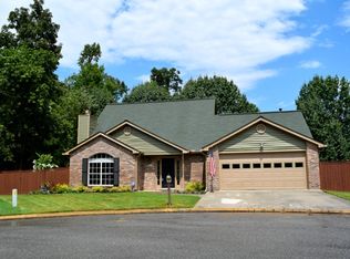 1701 Jackson Square Dr, Hixson, TN 37343