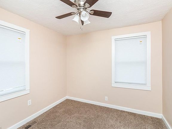 4th image of 4050 Miner Dr