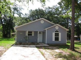2820 Bordon St, Marianna, FL 32448