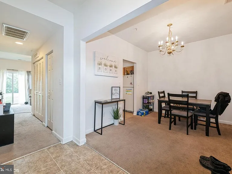 636 Wye Oak Dr — Photo 2