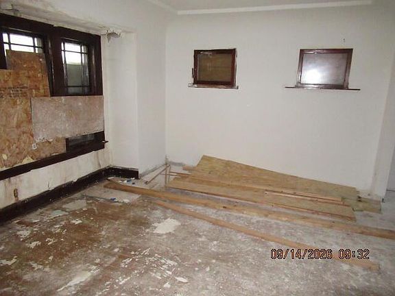 4th image of 3931 N 24th PLACE