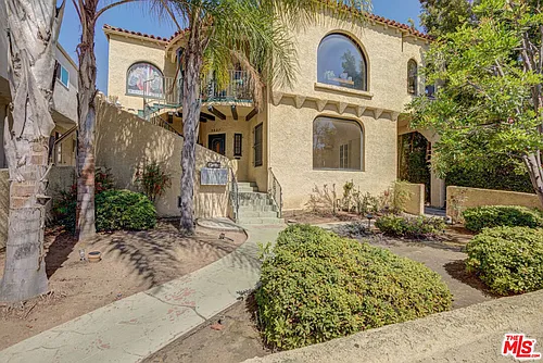 4427 Finley Ave Photo 1