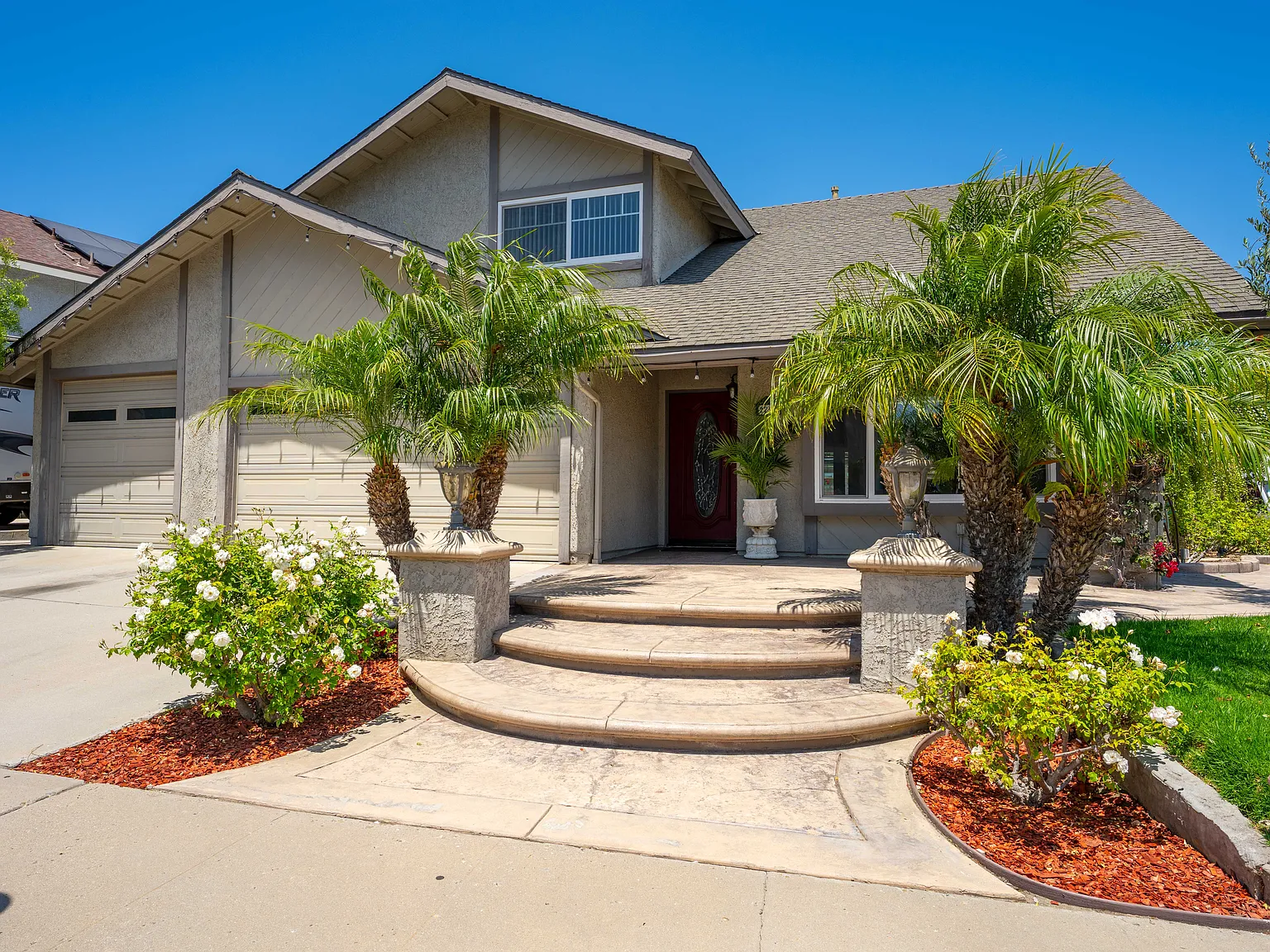 3 bed, 2.5 bath, 1858 sqft, $4,600 — Photo 3