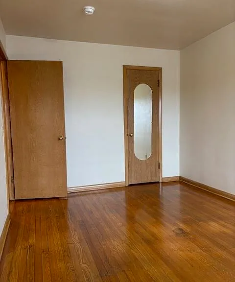 921 Haywood Dr — Photo 12
