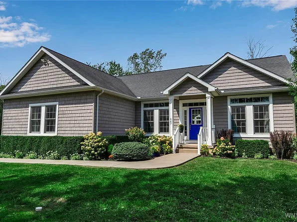 647 Williams Rd, Grand Island, NY 14072