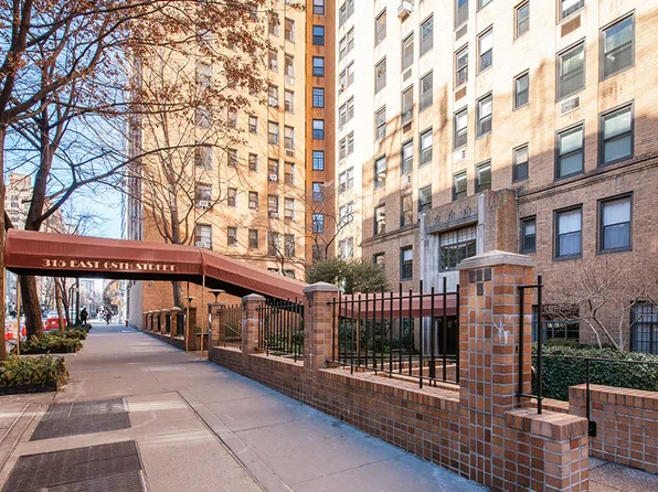 315 East 68th Street 3-P image 12 of 12