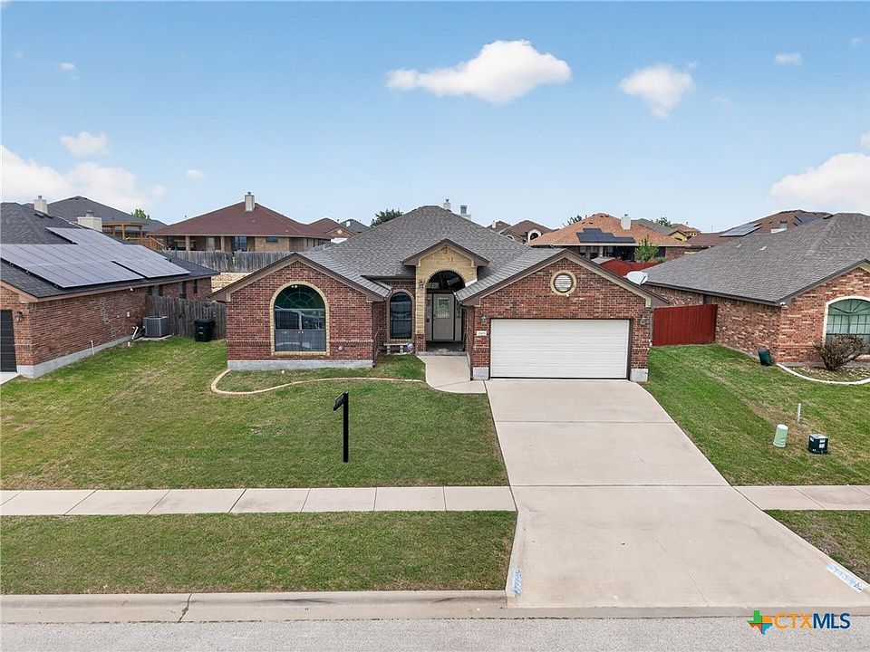 1st image of 2805 Traditions Dr