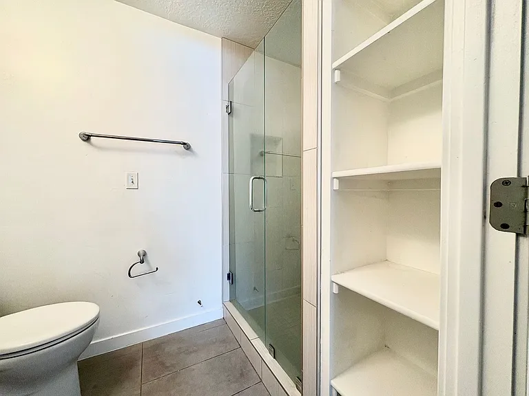 1255 E 5600 S — Photo 11