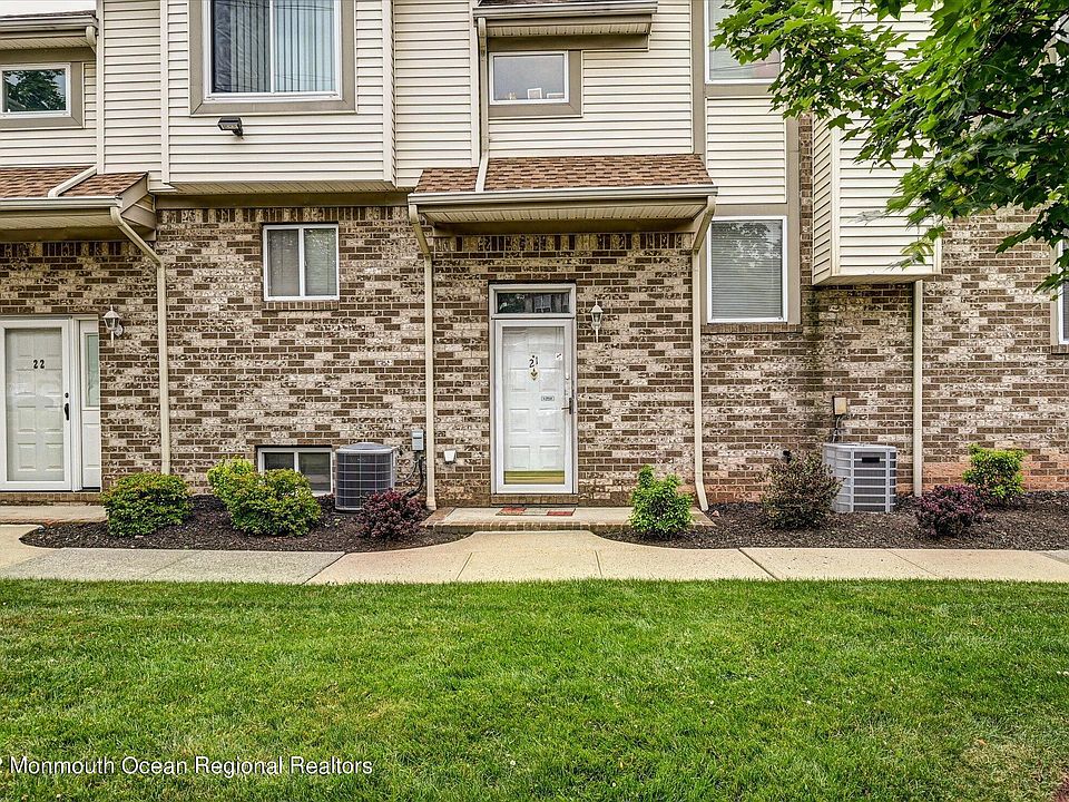1st image of 21 Marina View Drive #21