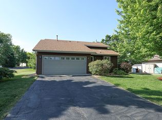 730 N Hay Lake Rd, Eagan, MN 55123