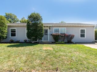 1614 Illinois St, Bloomington, IL
