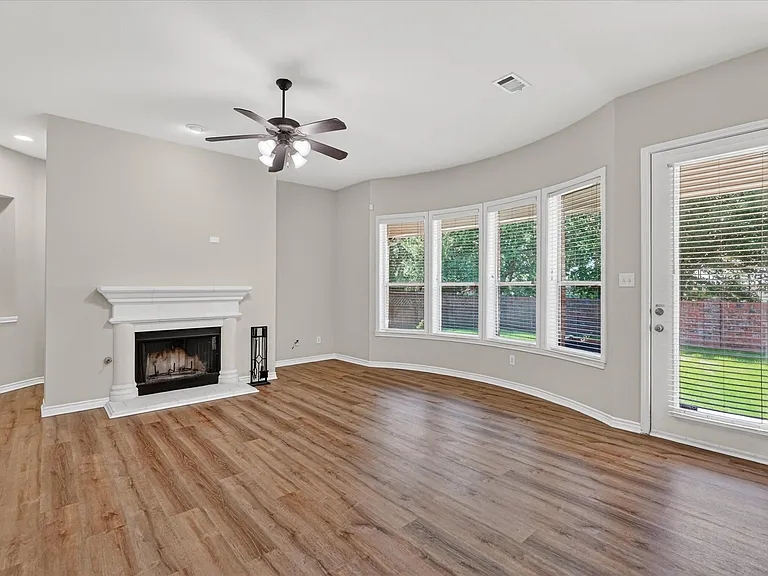 11823 Eden Ln — Photo 12