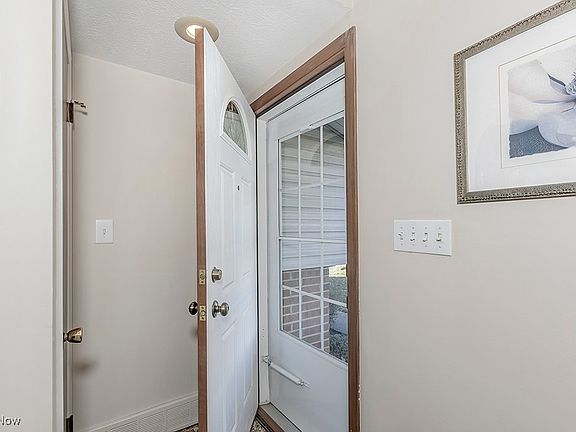 2nd image of 1285 Giesse Dr