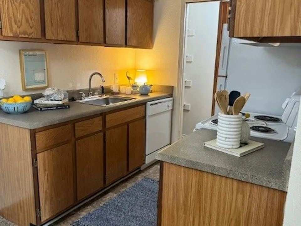 Sunchase Ridgeland Apts.
