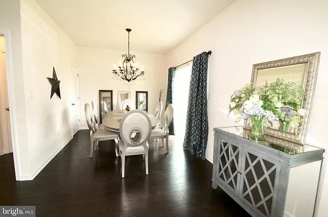145 Time Cir — Photo 20