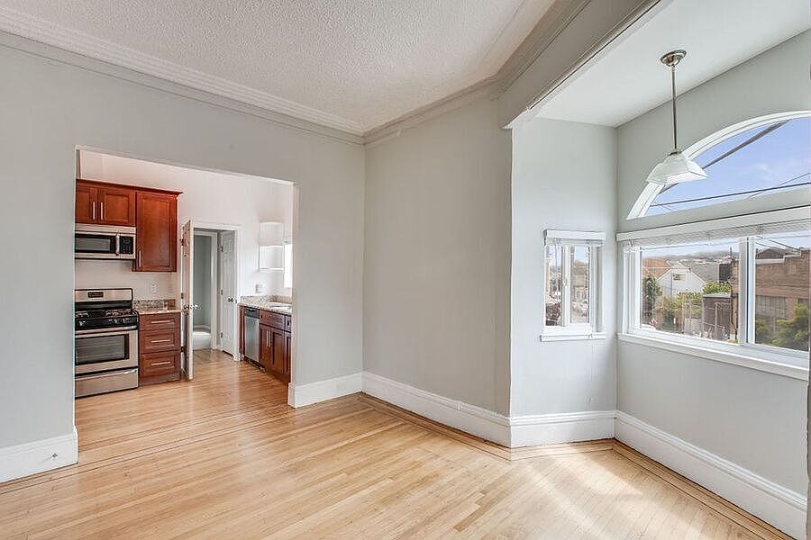 1st image of 103 Park St #D