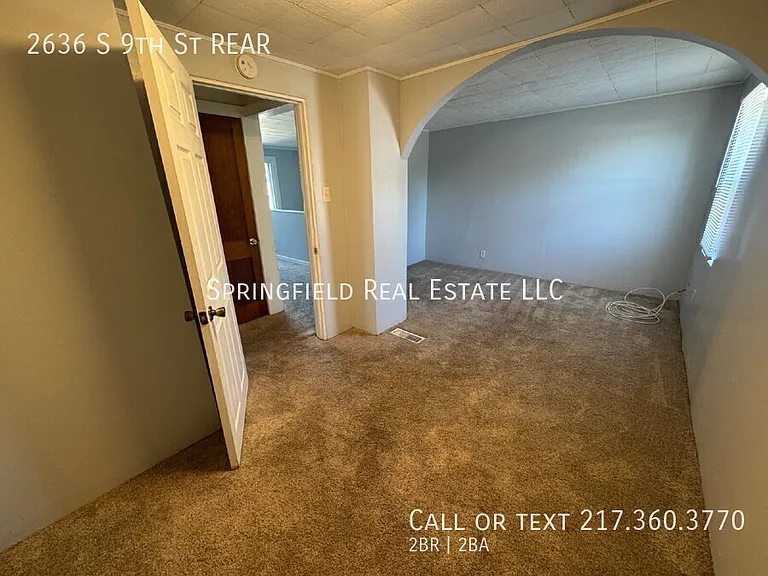 2636 S 9th St — Photo 11