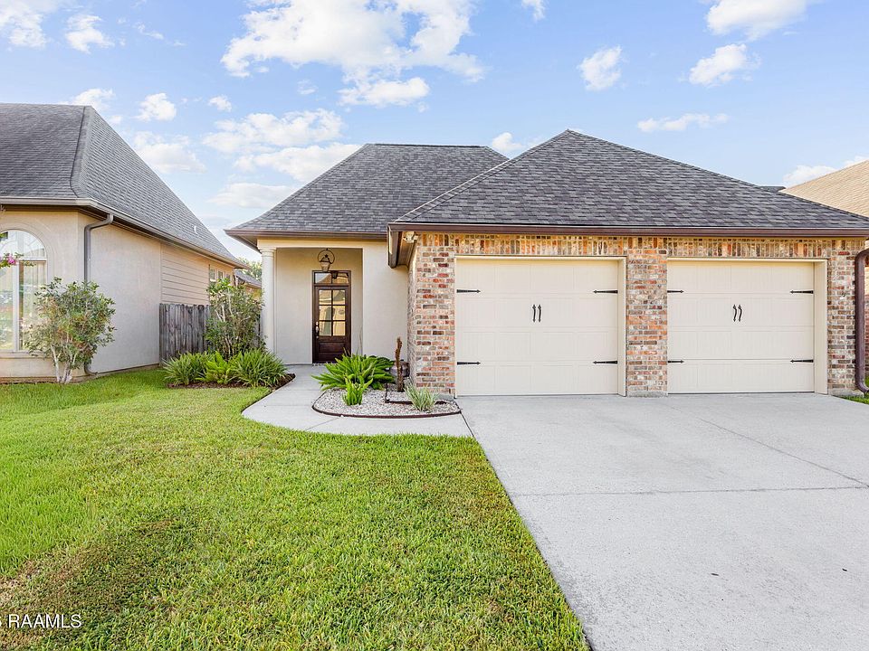 1st image of 107 Barataria Bay Point