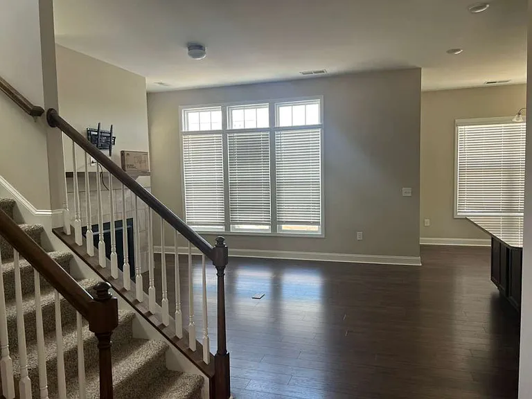 1645 Upper Park Rd — Photo 16
